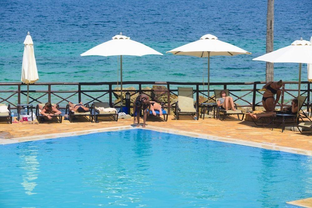 Ledger Plaza Bahari Beach Dar es Salaam Exteriör bild