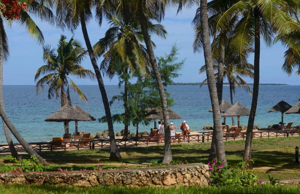 Ledger Plaza Bahari Beach Dar es Salaam Exteriör bild